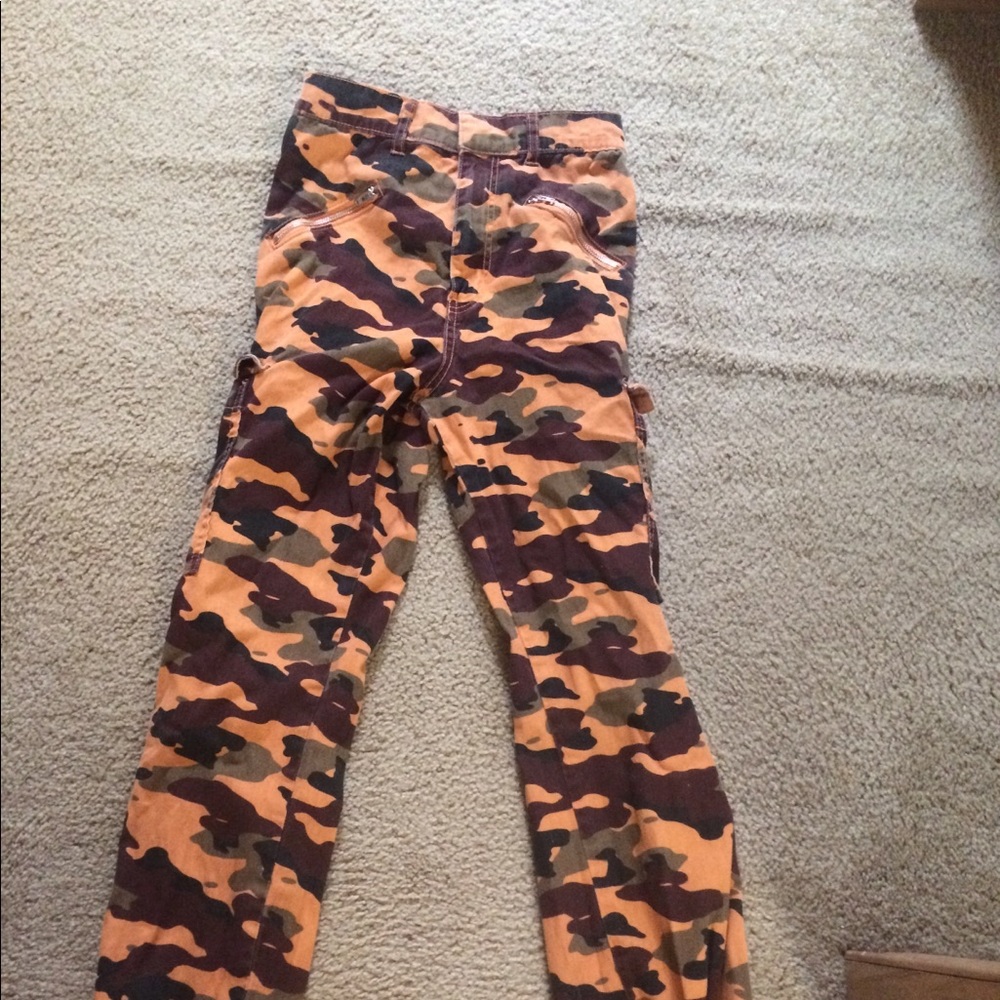 camo cargo pants